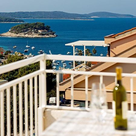 Apartments Julija Hvar Bagian luar foto