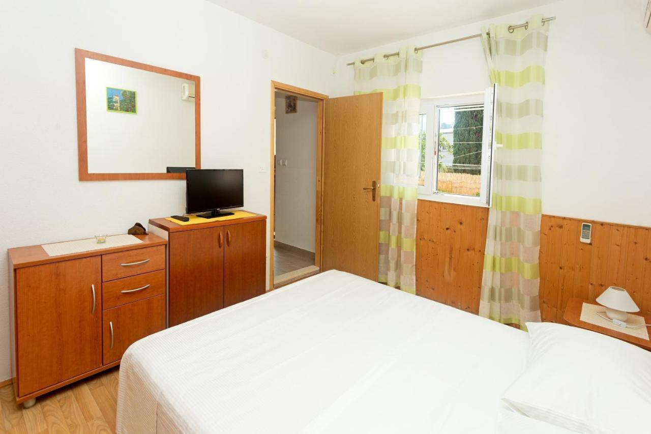 Apartments Julija Hvar Bagian luar foto