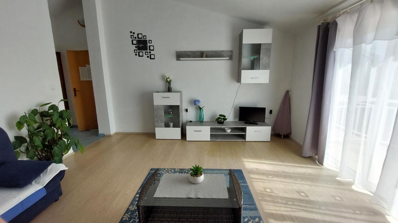 Apartments Julija Hvar Bagian luar foto