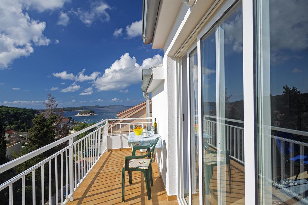 Apartments Julija Hvar Bagian luar foto